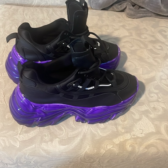 Steve Madden Ecker sneakers in purple - Picture 3 of 5